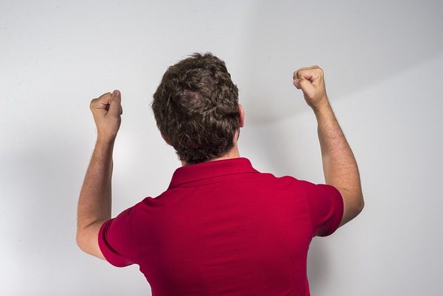 特别是在比 特别是在比